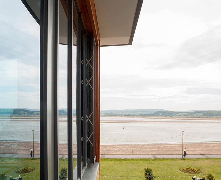 alitherm 700 aluminium window
